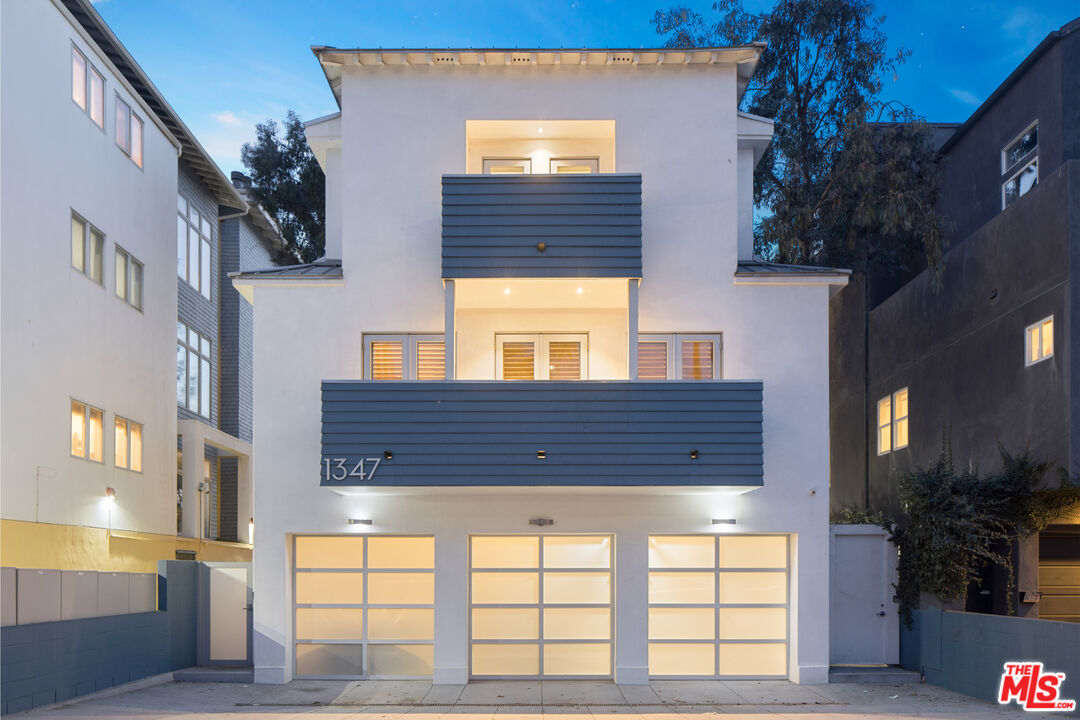1347 Palisades Beach Road Santa Monica, CA 90401 - Photo 62 of 64 a view of balcony and kitchen