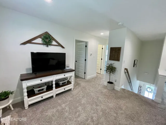 $559,000 | 1204 Emerald Forest Lane, Powell, TN 37849