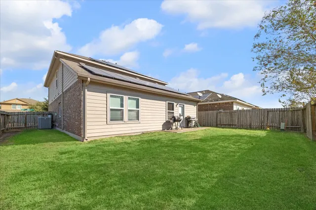 $299,999 | 7610 Retama Terrace Lane, Humble, TX 77338