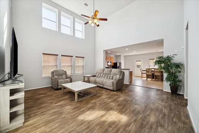 $299,999 | 7610 Retama Terrace Lane, Humble, TX 77338