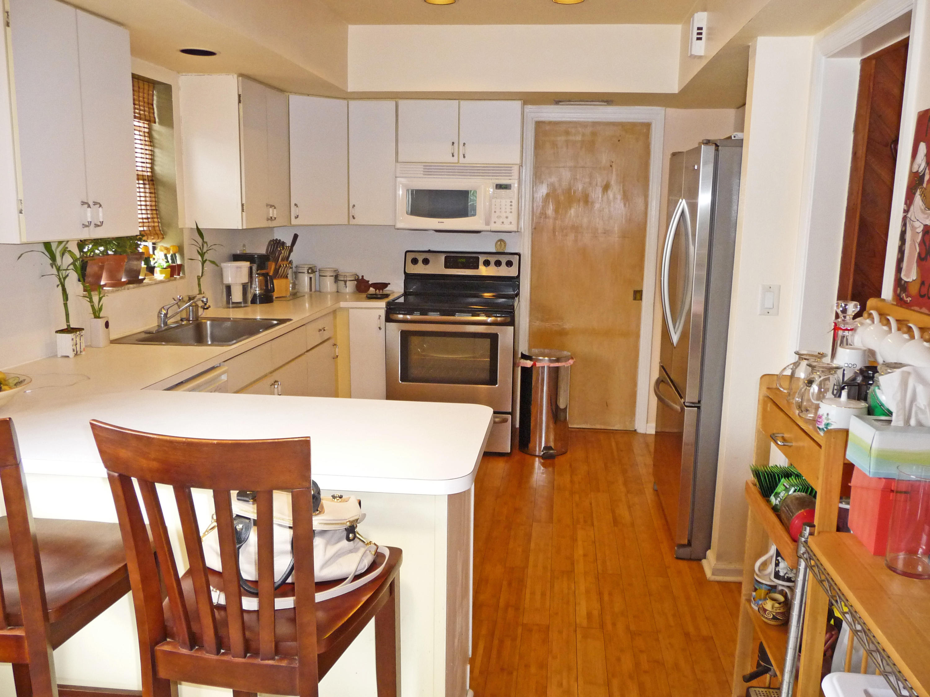 4864 Rabbit Hollow Drive Boca Raton, FL 33487 - Photo 8 of 20 Kitchen