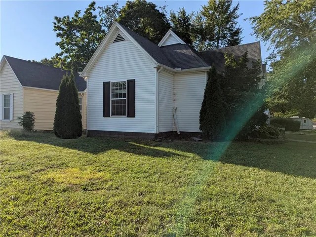 $175,000 | 1001 South Marvin Avenue, Sedalia, MO 65301