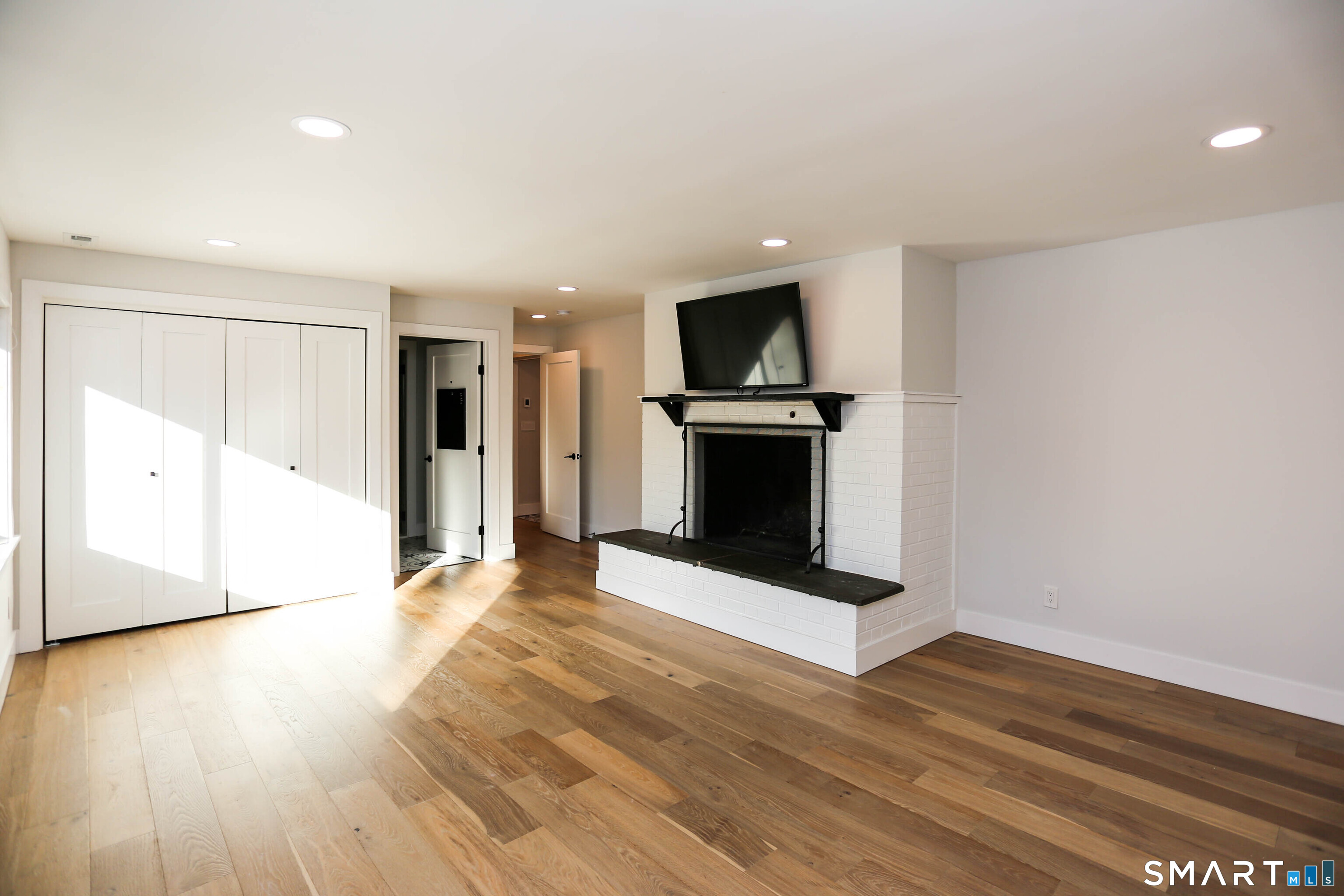 28 Turkey Hill Road North Westport, CT 06880 - Photo 14 of 39