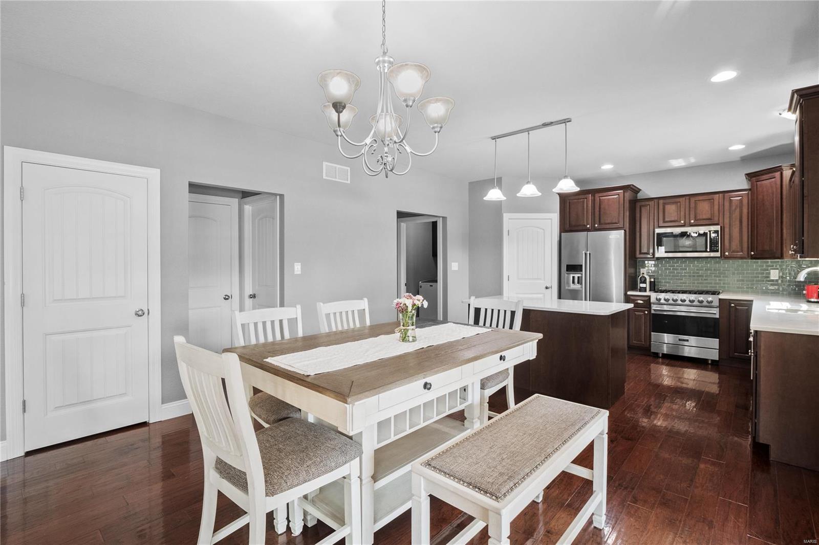 337 Meadowbrook Drive Ballwin, MO 63011 - Photo 11 of 58