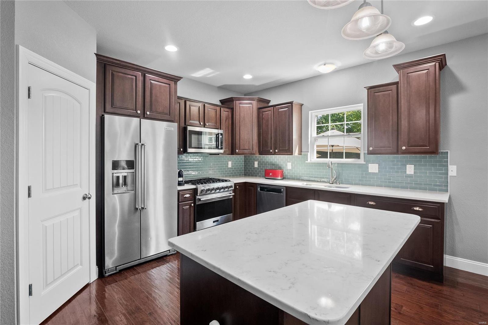 337 Meadowbrook Drive Ballwin, MO 63011 - Photo 13 of 58