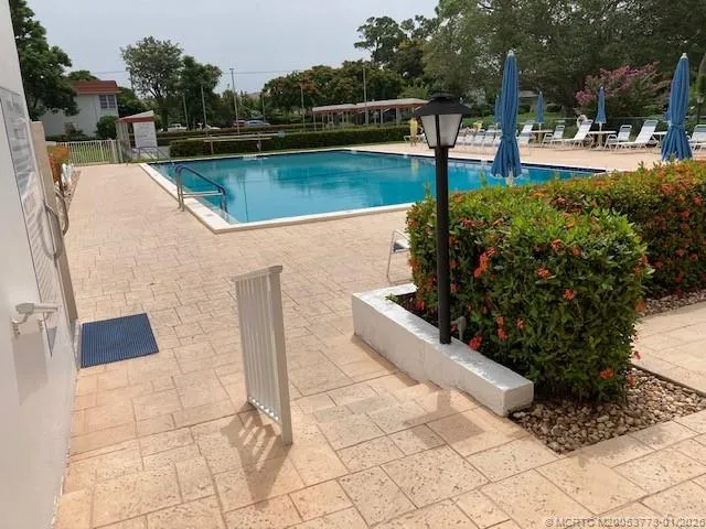 $105,999 | 2600 Southeast Ocean Boulevard, Unit DD12, Stuart, FL 34996