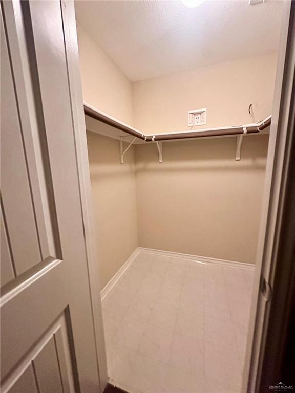 3900 Santa Maria Street Mission, TX 78572 - Photo 21 of 31 a view of closet