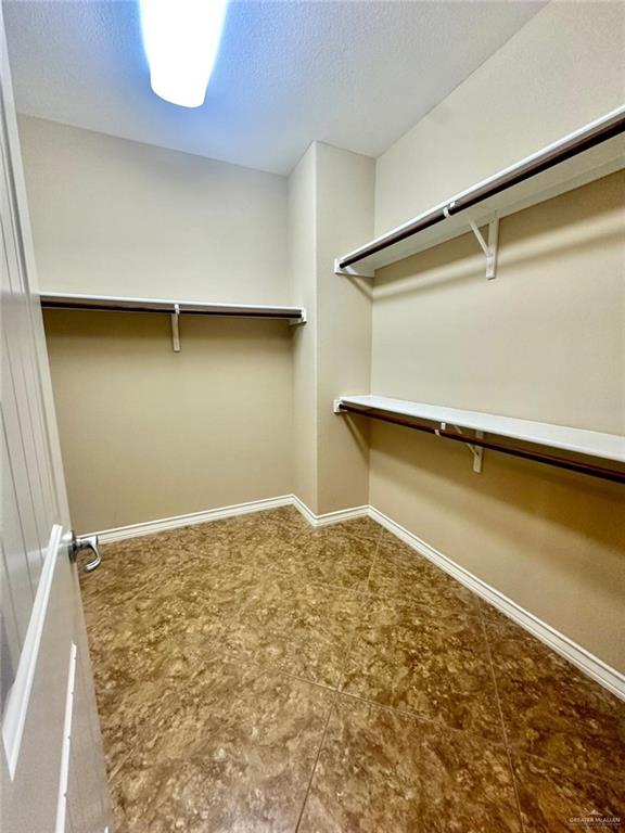 3900 Santa Maria Street Mission, TX 78572 - Photo 9 of 31 a view of walk in closet