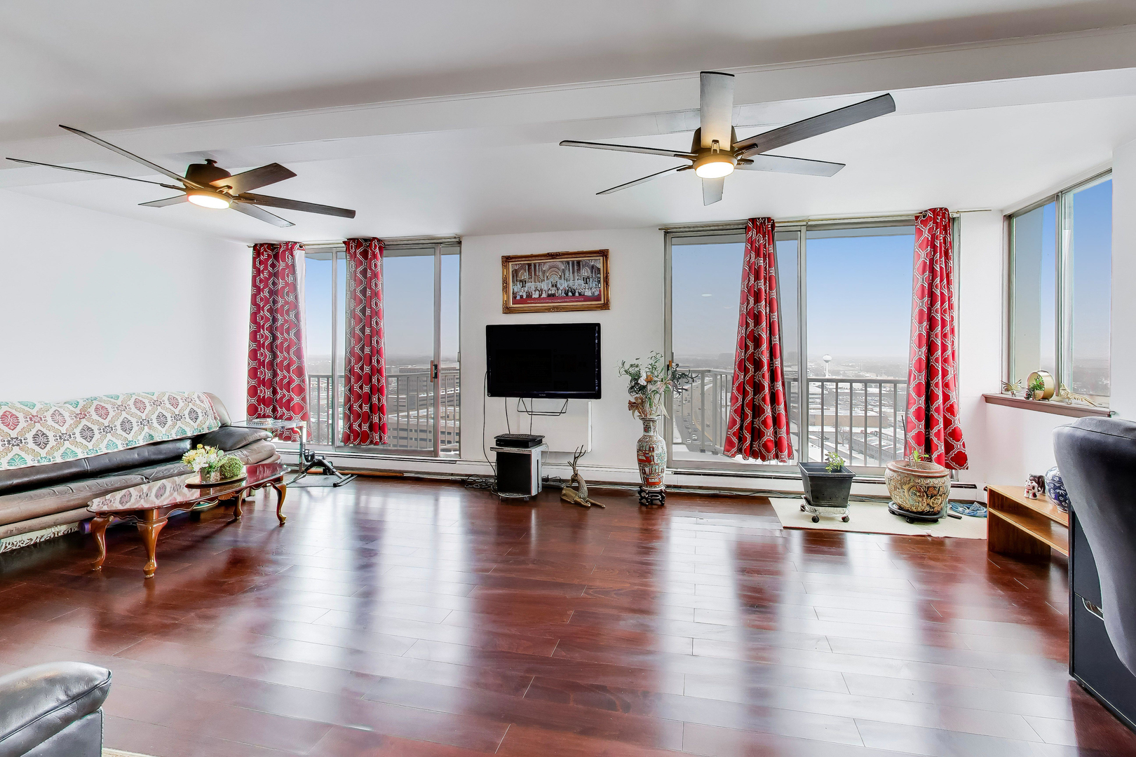 40 North Tower Road, Unit 16N Oak Brook, IL 60523 - Photo 7 of 31 a living room with furniture pool table and a flat screen tv