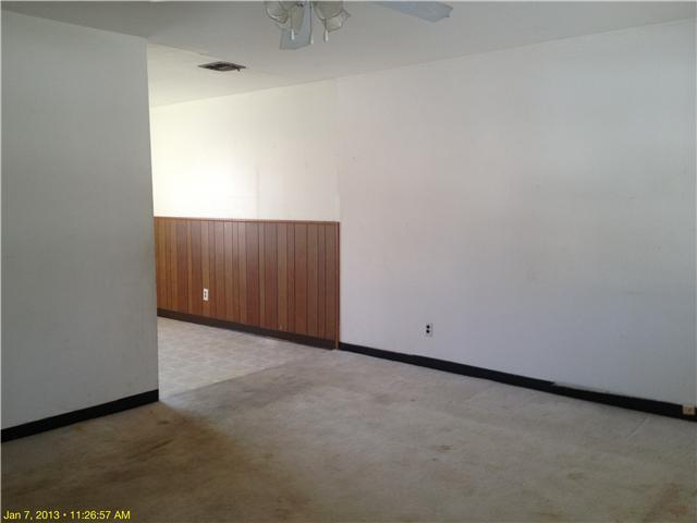 1668 Striebel Road Columbus, OH 43227 - Photo 3 of 17 Gallery Image 3