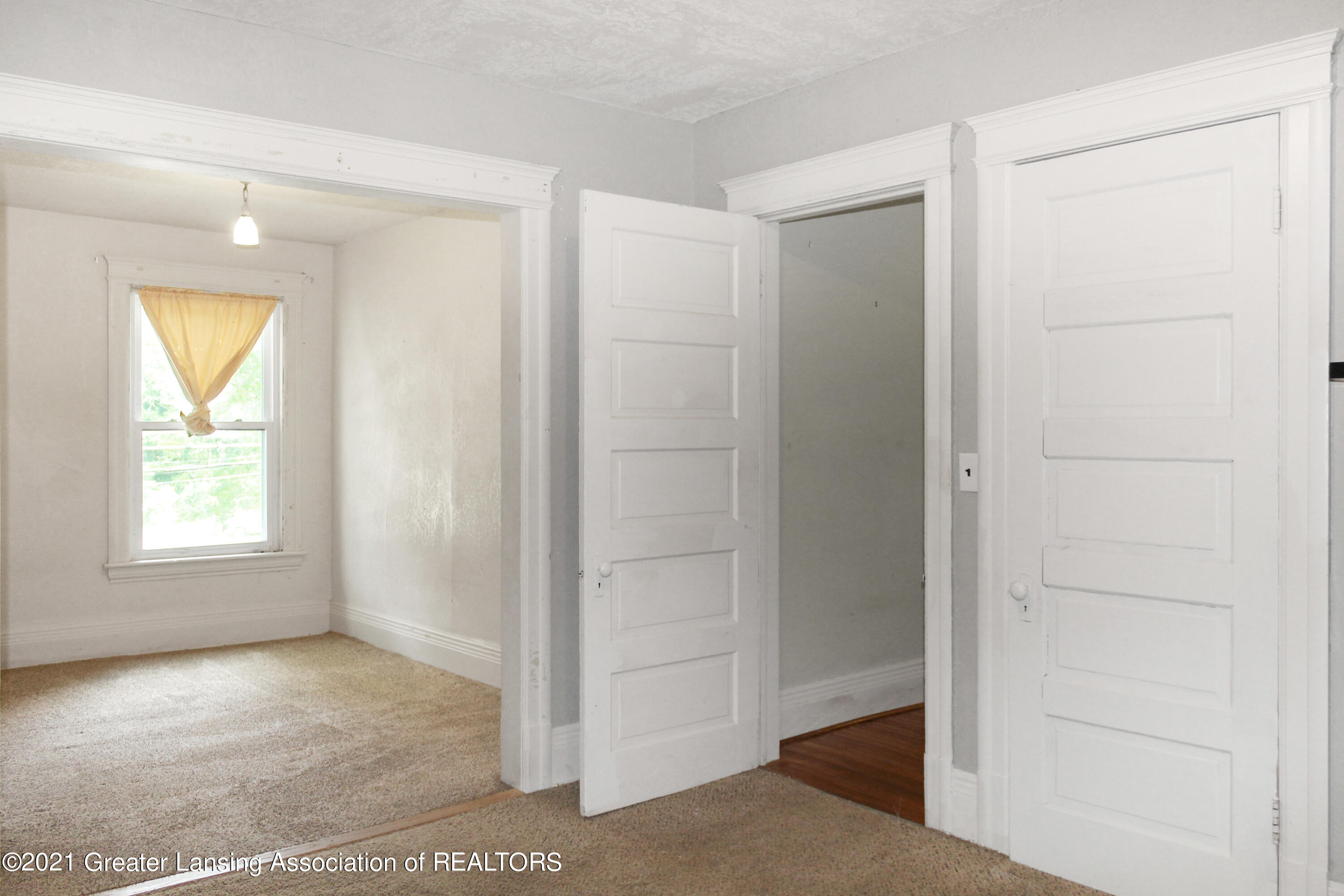 706 4th Street Jackson, MI 49203 - Photo 24 of 30 Bedroom 1