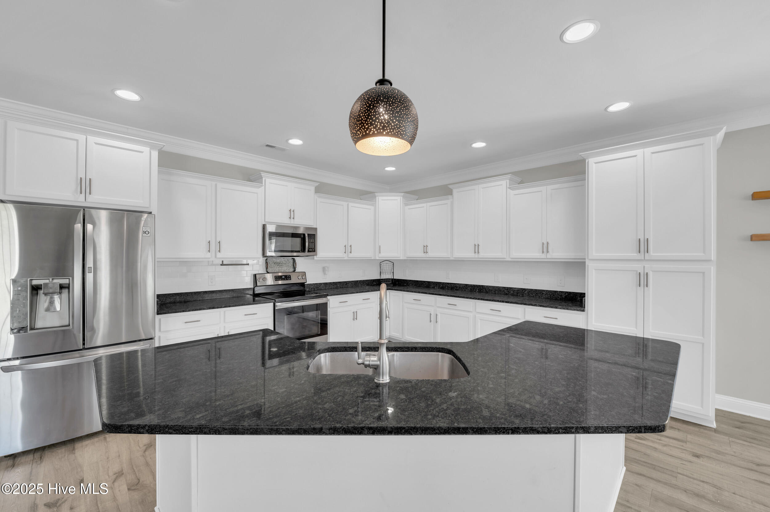 403 Habersham Avenue Rocky Point, NC 28457 - Photo 14 of 51 15_403 habersham ave-00015