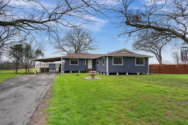 $2,500 | 358 Lake Placid Drive, Seguin, TX 78155