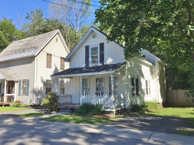4 Crescent Street Springfield, VT 05156 - Photo 3 of 16