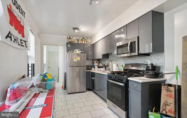 $3,595 | 1604 West Montgomery Avenue, Philadelphia, PA 19121