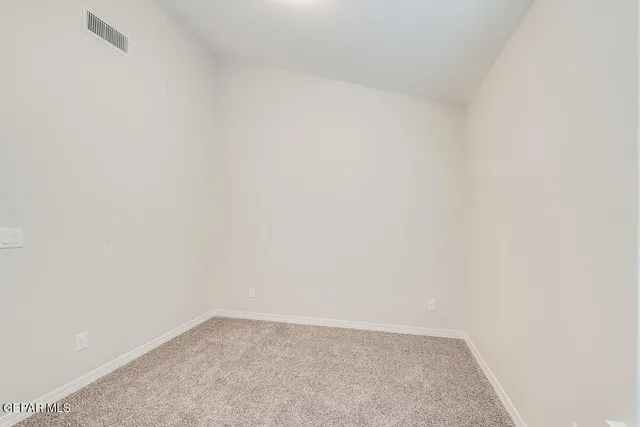 $319,950 | 6048 Summer Ridge, Santa Teresa, NM 88008