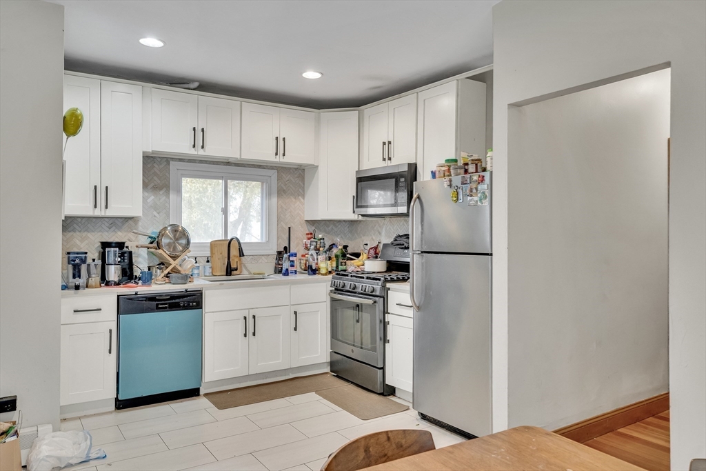 34 Summer Street Somerville, MA 02143 - Photo 7 of 29