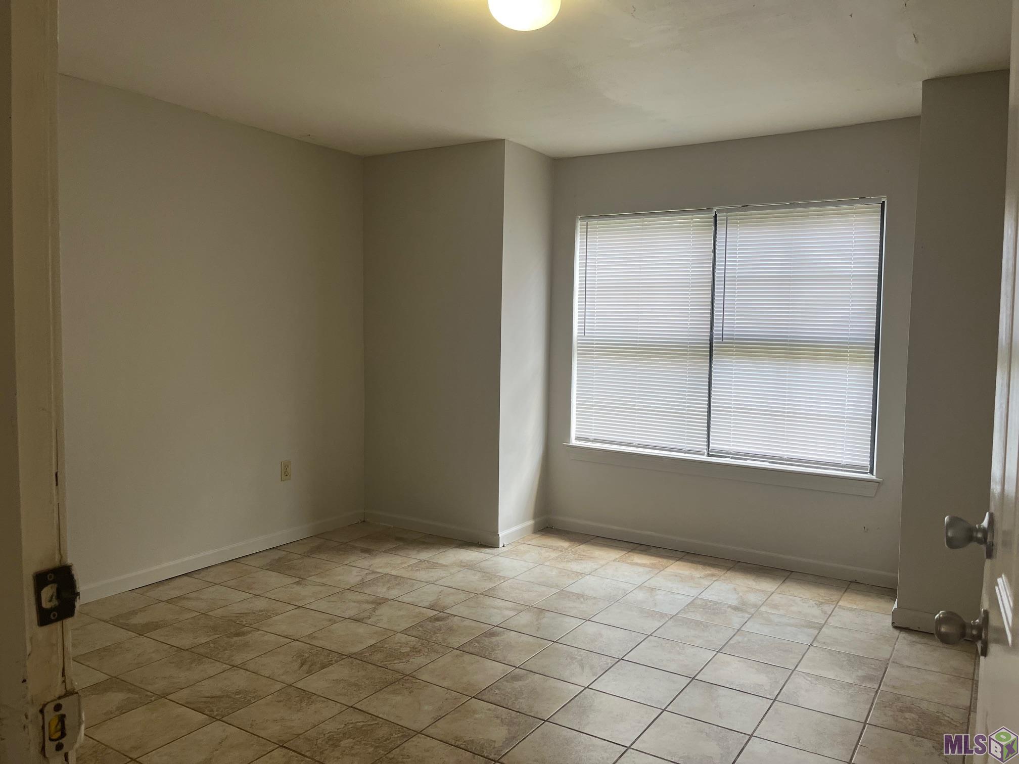 1055 Manson Drive Baton Rouge, LA 70816 - Photo 11 of 13
