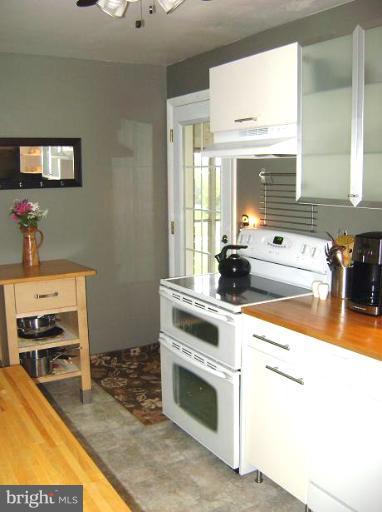 233 Hook Road Westminster, MD 21157 - Photo 27 of 28 Kitchen