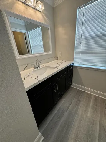 $2,075 | 3740 Clover Lane, Harvey, LA 70058