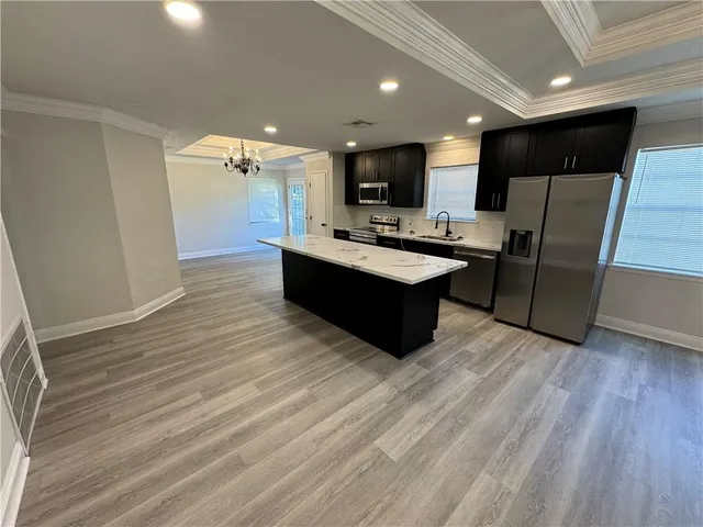 $2,075 | 3740 Clover Lane, Harvey, LA 70058