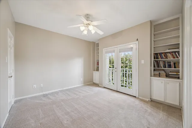 $398,000 | 422 Bay Colony Drive, La Porte, TX 77571