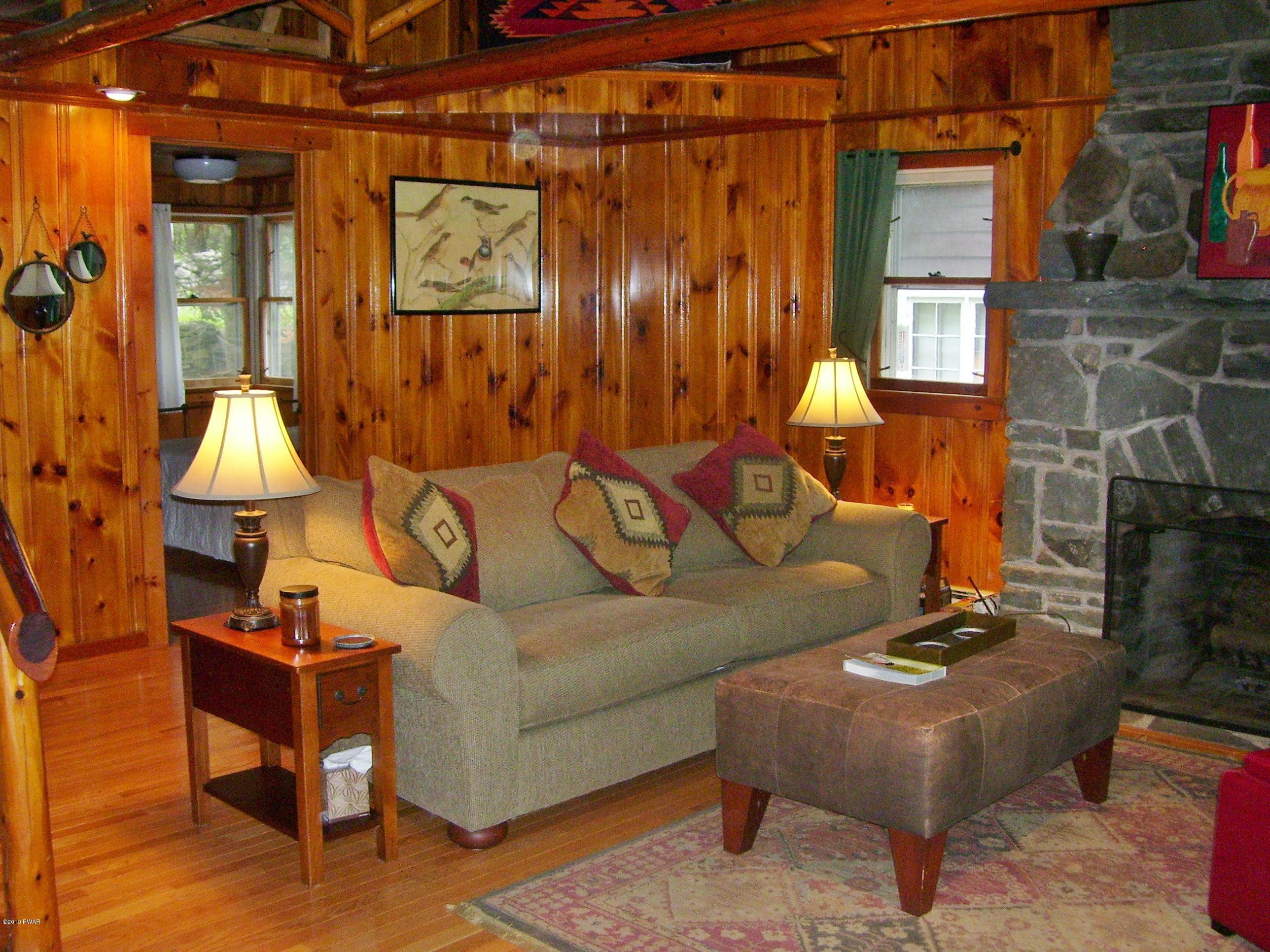 32 Park Road Lakeville, PA 18438 - Photo 4 of 51
