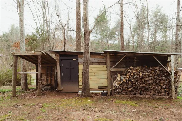 $260,000 | 622 Moravian Mill Road, Moravian Falls, NC 28654