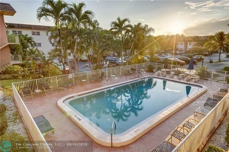 100 Southeast 6th Ave Unit 303  