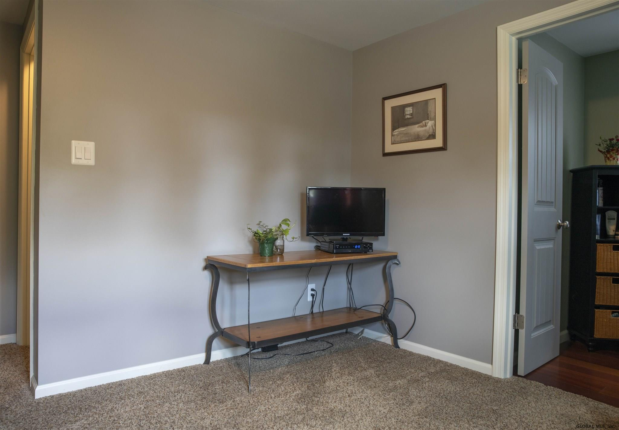 39 Pitch Pine Road Albany, NY 12203 - Photo 29 of 36 Photo 29