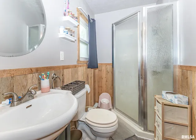 $129,000 | 108 North Poplar Street, Cambridge, IL 61238