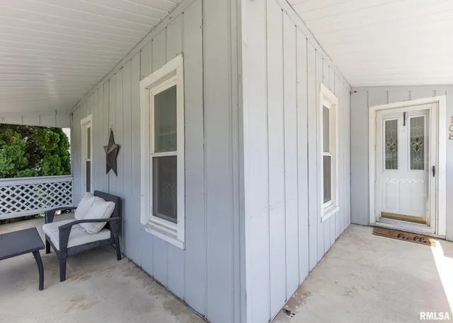 $129,000 | 108 North Poplar Street, Cambridge, IL 61238