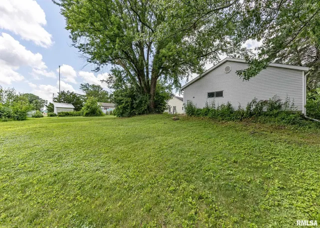 $129,000 | 108 North Poplar Street, Cambridge, IL 61238