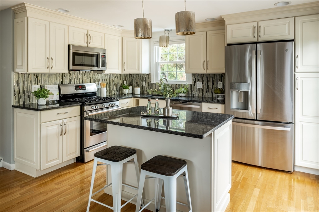 1 Roberts Road Billerica, MA 01821 - Photo 2 of 16 Gallery Image 2