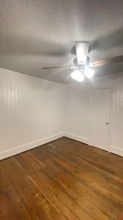$2,500 | 293 King Street, Unit 4, Charleston, SC 29401