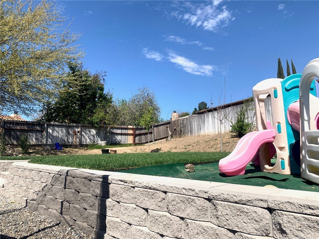 829 Hogan Place Paso Robles, CA 93446 - Photo 29 of 31