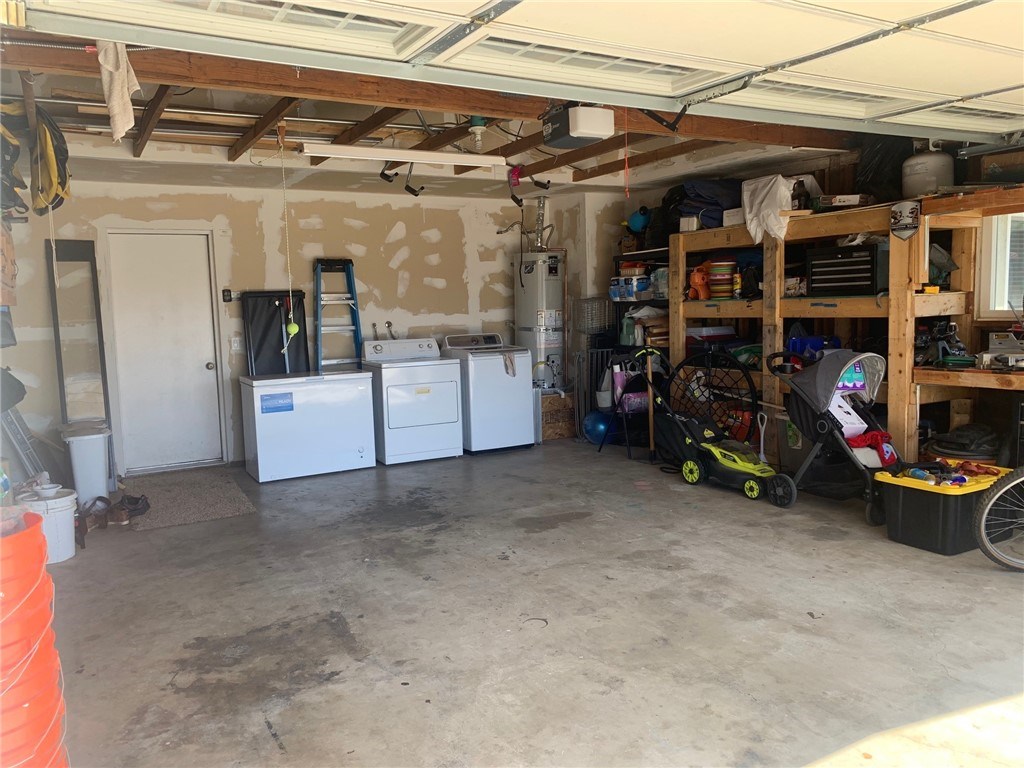 829 Hogan Place Paso Robles, CA 93446 - Photo 7 of 31