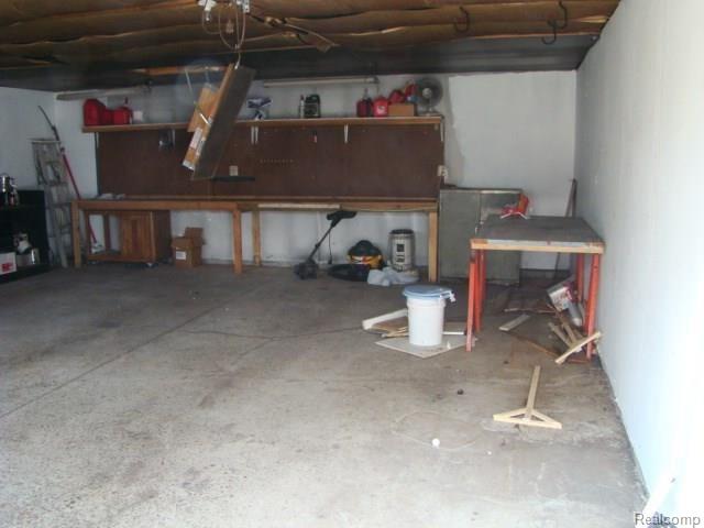 33555 Garfield Road Fraser, MI 48026 - Photo 15 of 16 DSC06869.JPG