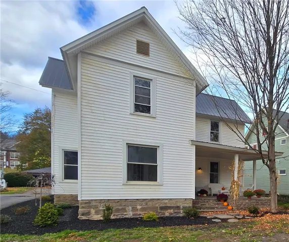 $219,000 | 261 Elmira Street, Troy, PA 16947