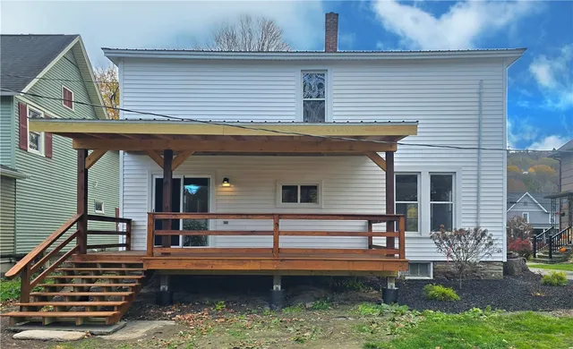 $219,000 | 261 Elmira Street, Troy, PA 16947