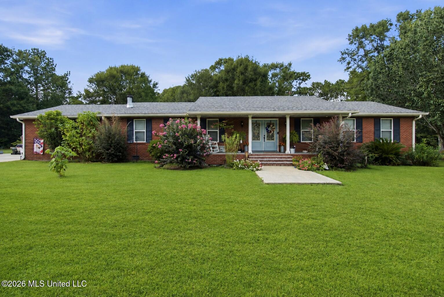 19 Luther Davis Road Picayune, MS 39466 - Photo 1 of 25 F6A06C39-EFCB-4B70-B32C-AA360C99F4C0
