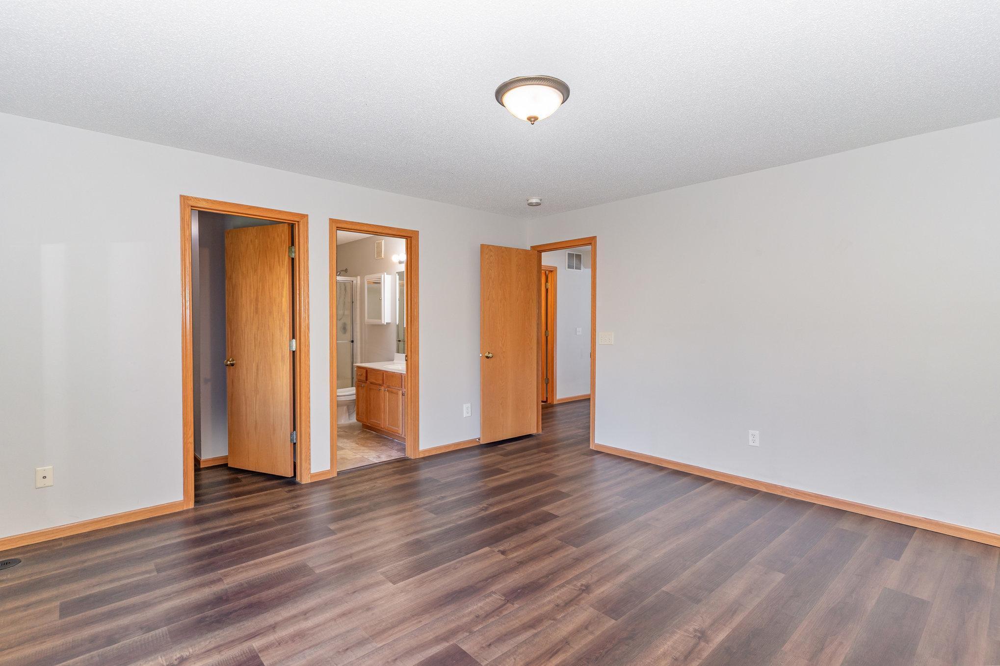 15684 Finewood Court Apple Valley, MN 55124 - Photo 17 of 27