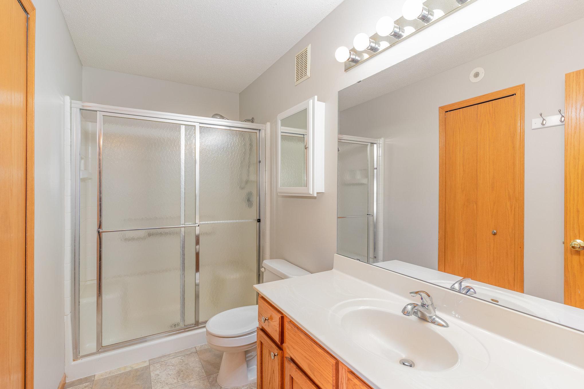 15684 Finewood Court Apple Valley, MN 55124 - Photo 19 of 27