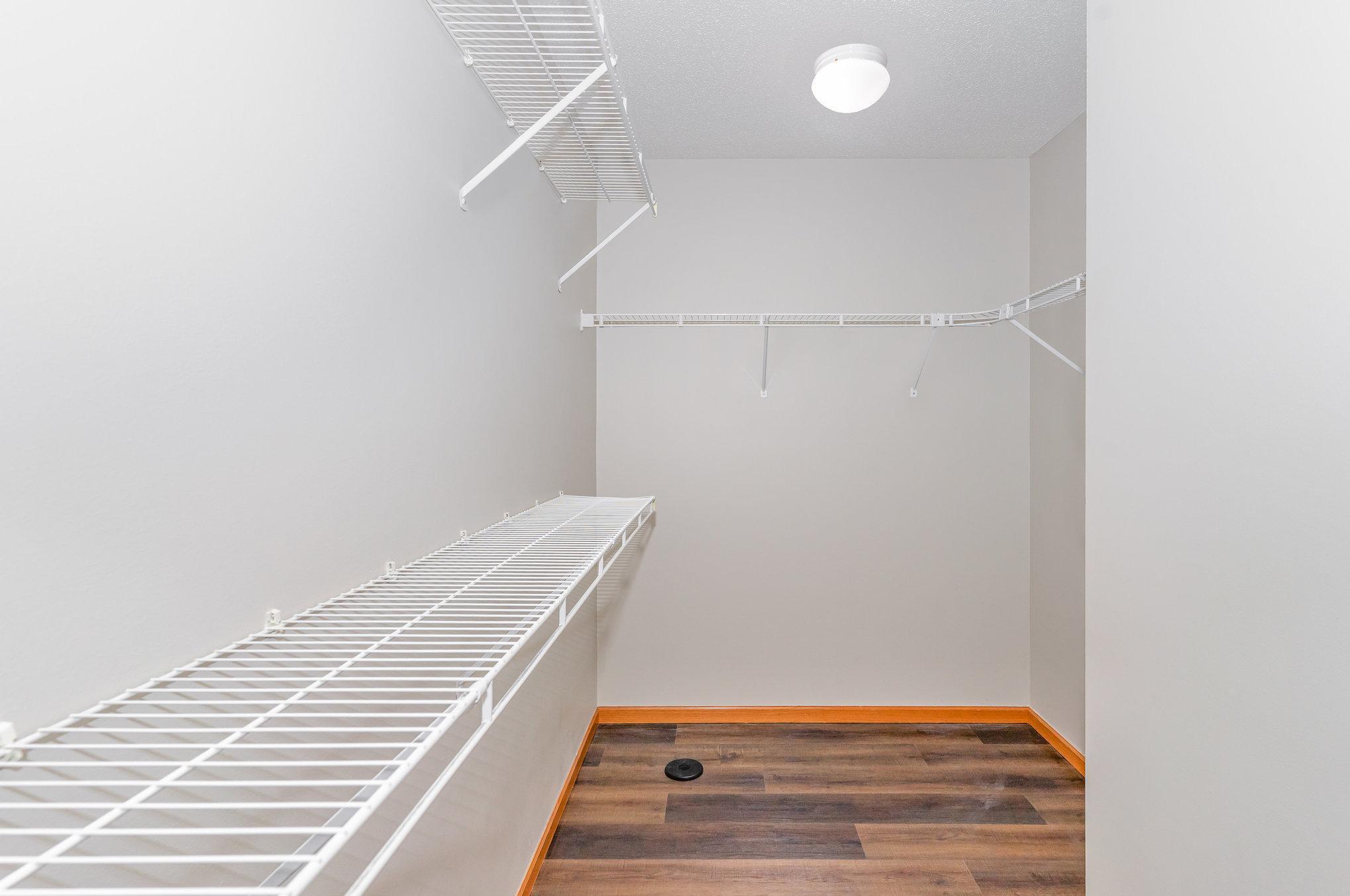 15684 Finewood Court Apple Valley, MN 55124 - Photo 20 of 27