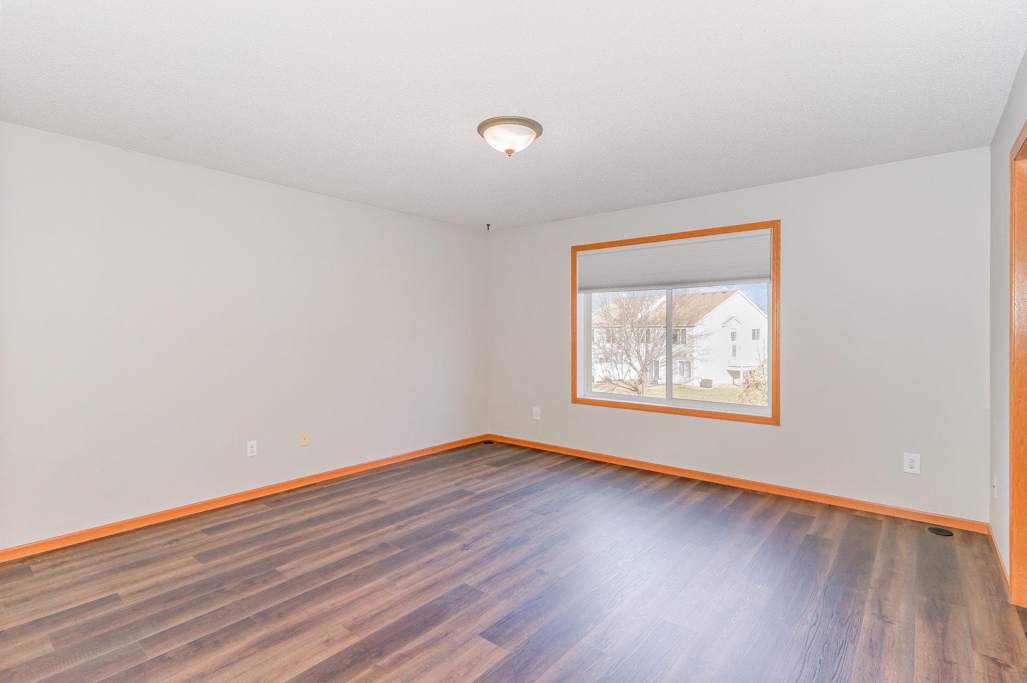 15684 Finewood Court Apple Valley, MN 55124 - Photo 21 of 27