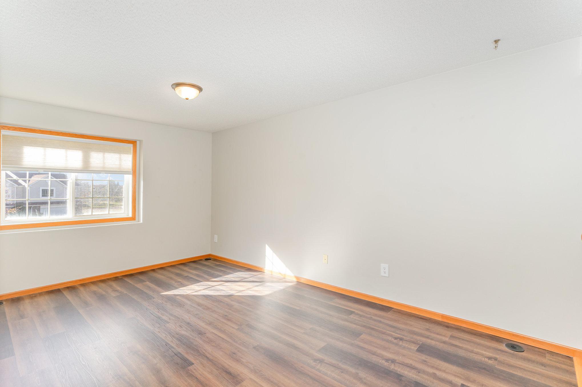 15684 Finewood Court Apple Valley, MN 55124 - Photo 22 of 27