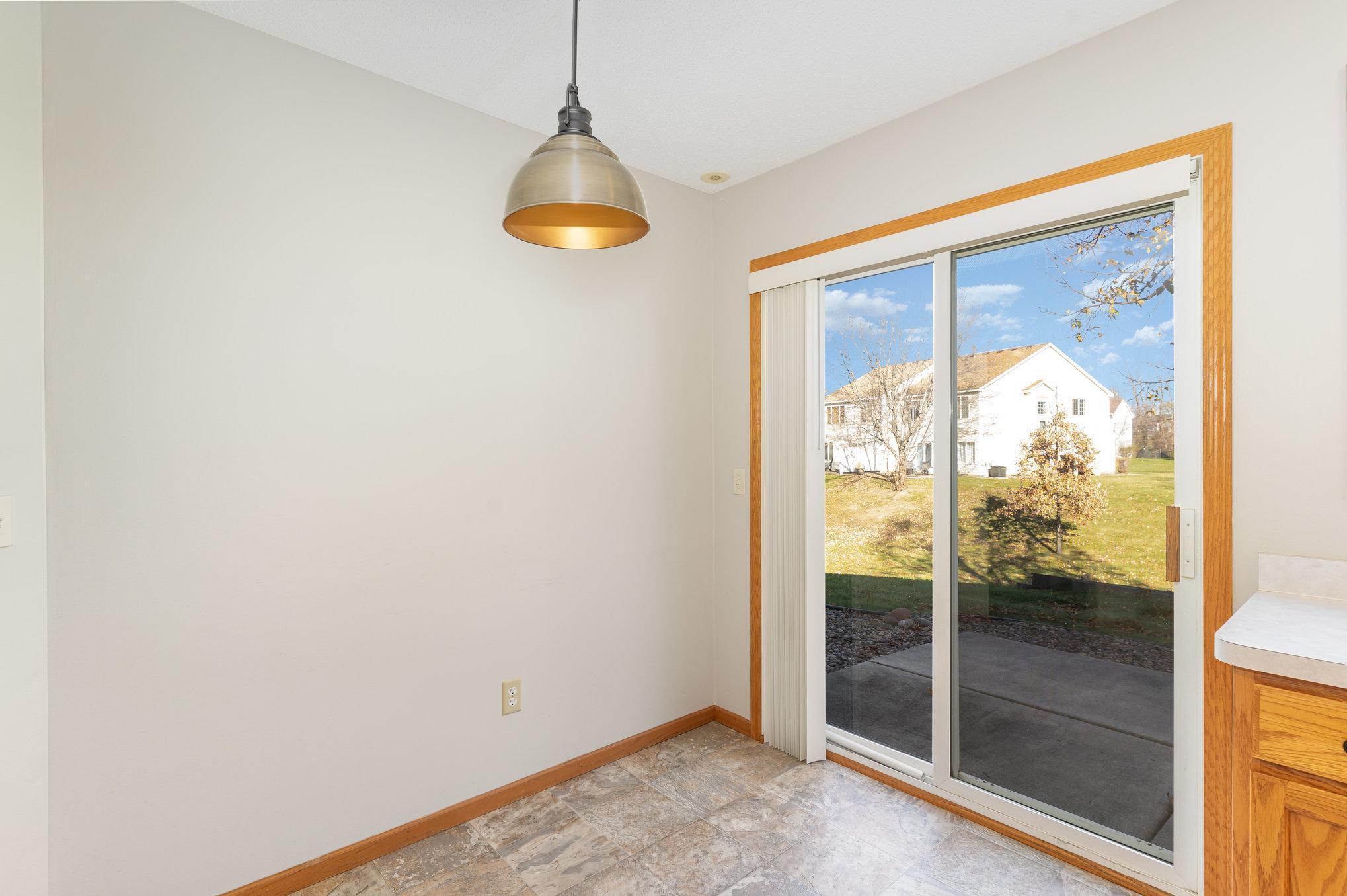 15684 Finewood Court Apple Valley, MN 55124 - Photo 8 of 27