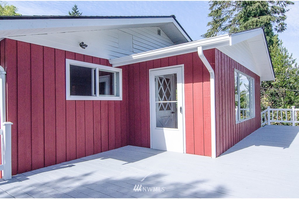 5724 Cady Road Everett, WA 98203 - Photo 6 of 25
