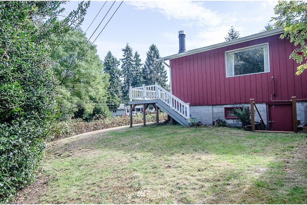 5724 Cady Road Everett, WA 98203 - Photo 9 of 25