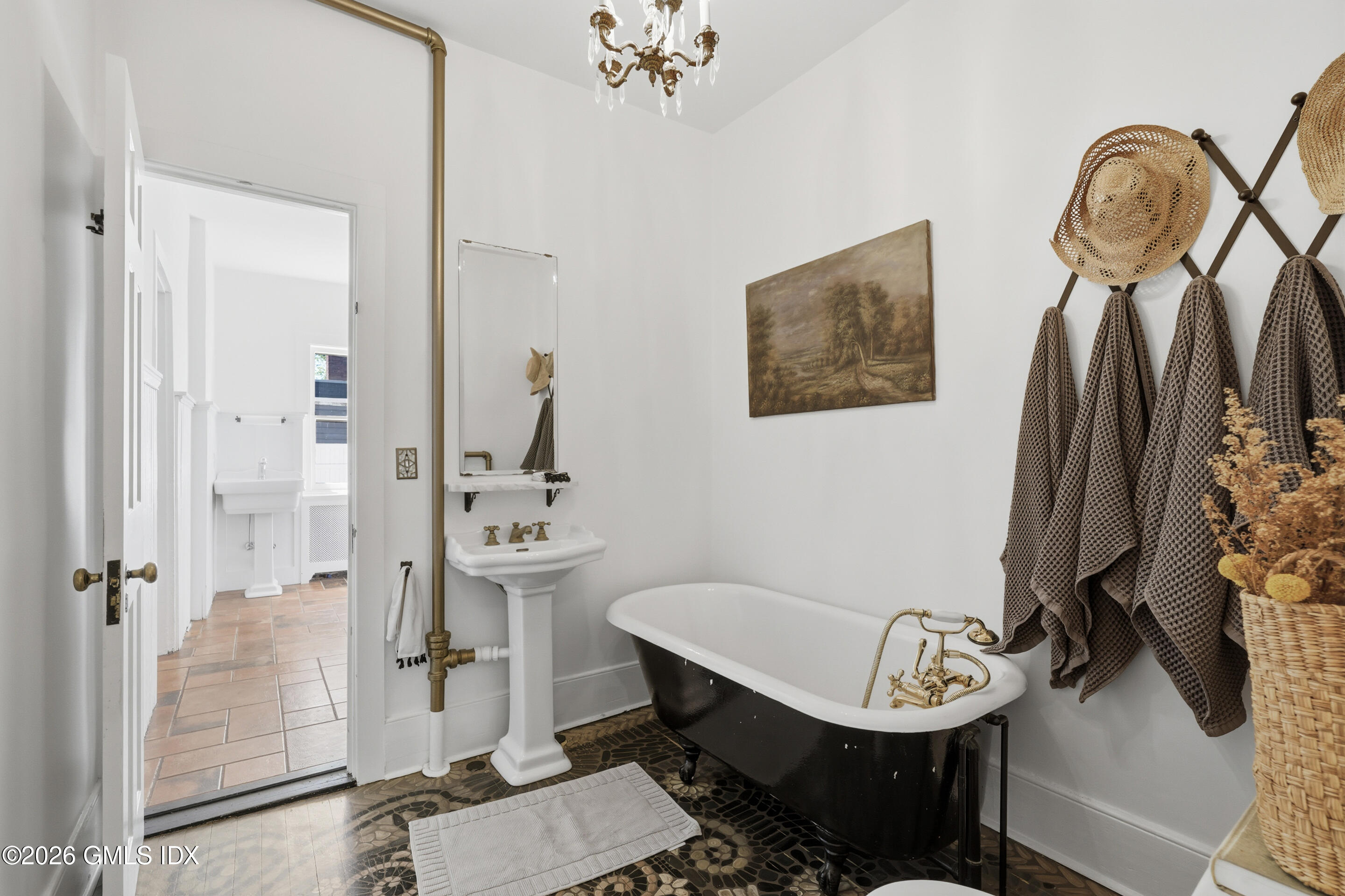33 Mead Avenue Cos Cob, CT 06807 - Photo 16 of 36 25.5